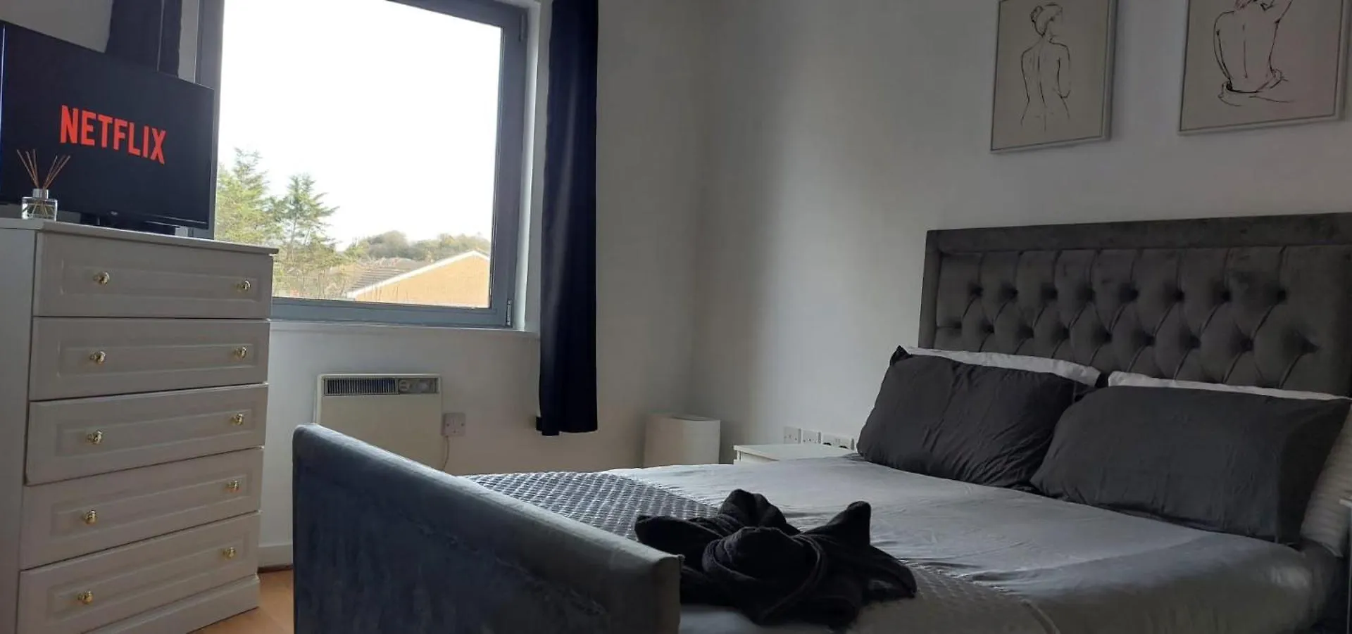 Cozy Greenwich Condo London