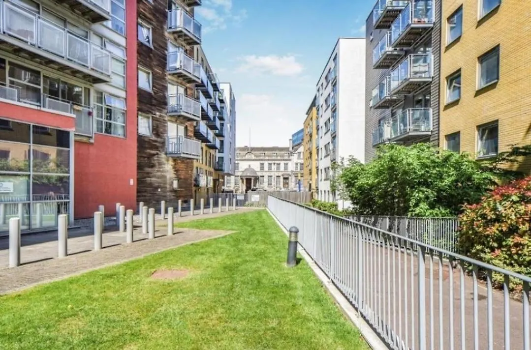 Apartment Cozy Greenwich Condo London