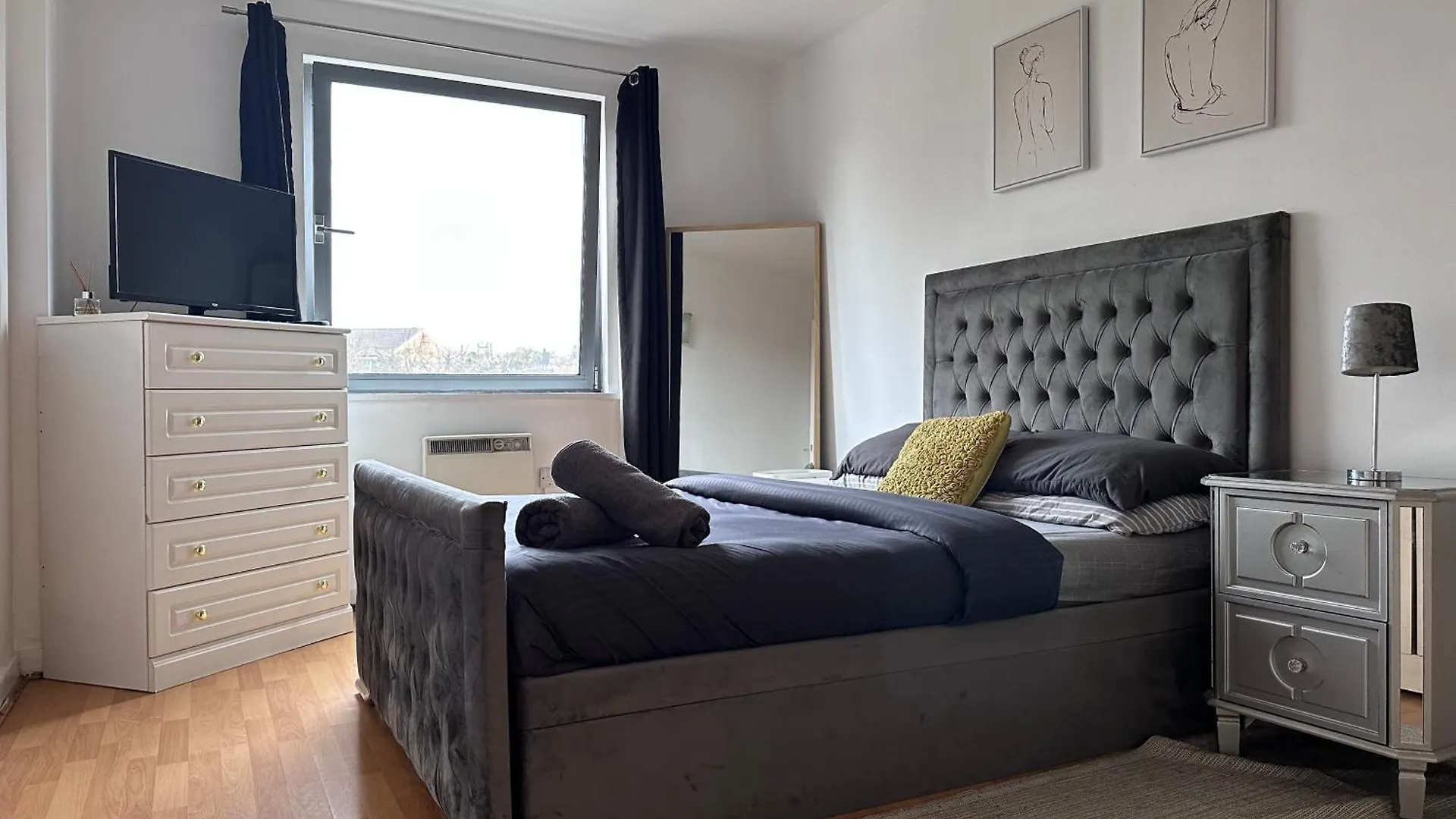 Cozy Greenwich Condo contacts